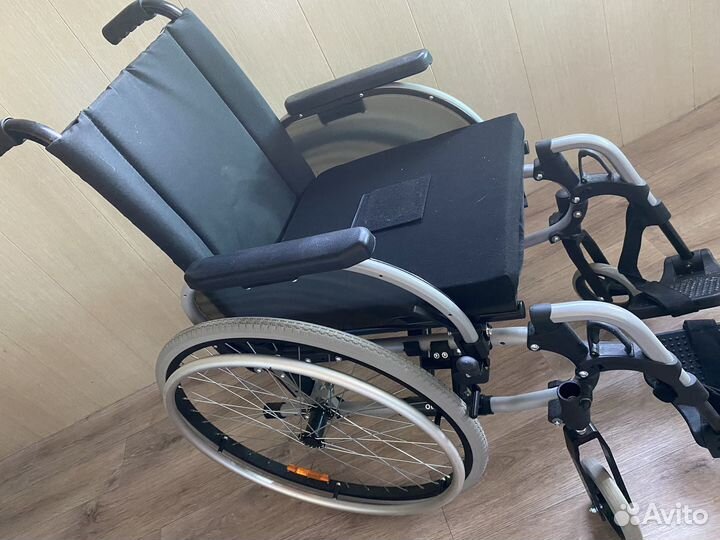 Продается инвалидная коляска