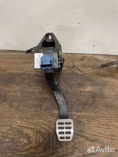 Педаль сцепления Volkswagen Polo cедан cwva 2016