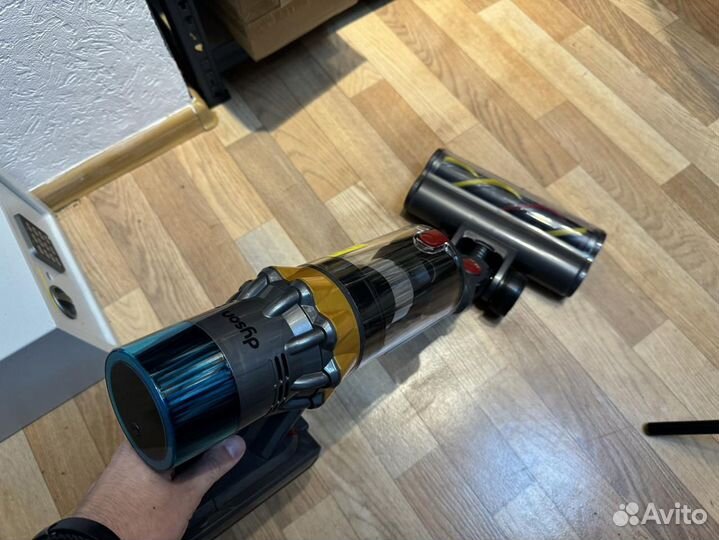 Пылесос Dyson v15s detect absolute