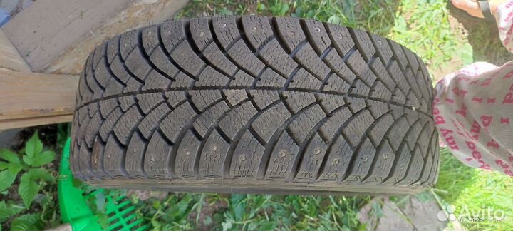 Bfgoodrich G-Force Stud 205/55 R16