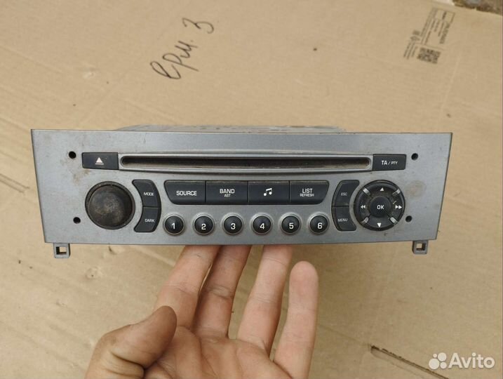 Штатная магнитола Peugeot 408