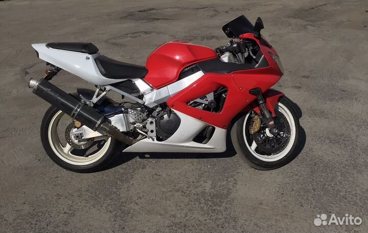 Honda CBR 900RR