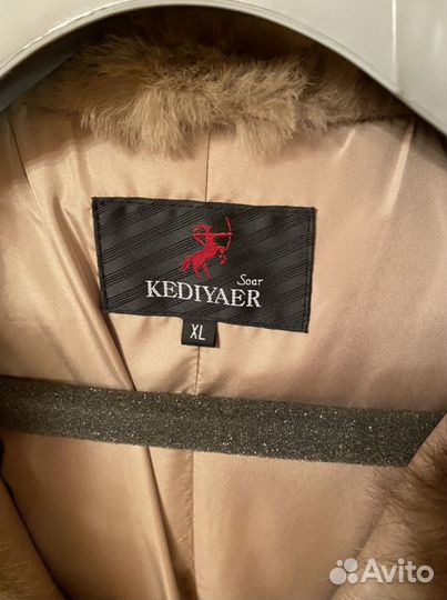 Парка с мехом новая