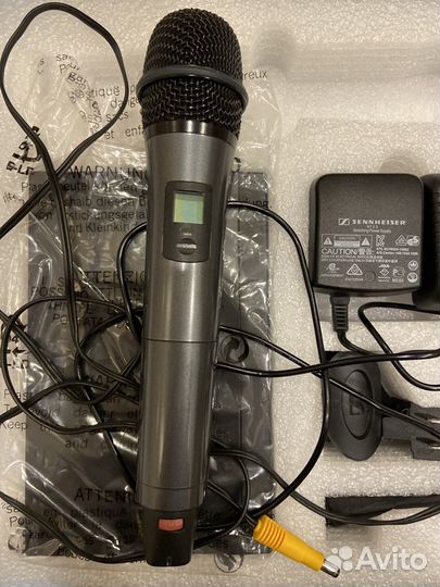 Радиомикрофон Sennheiser новый