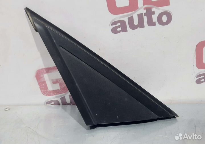 Уголок накладка двери Форд Фокус 3