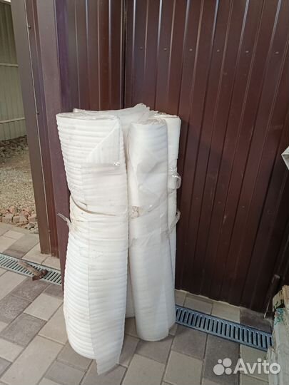 Подложка под ламинат б/у 3 мм