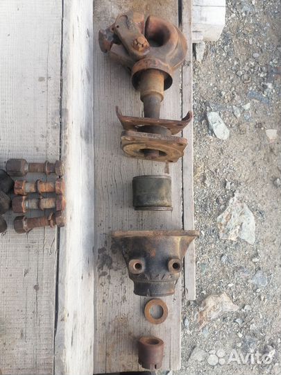 Фаркоп камаз 20т., 2- крюка буксировачных с урала