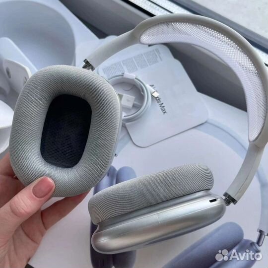 Airpods max