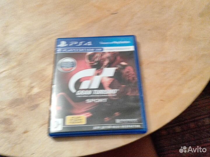 Grand Turismo Sport и GTA 5 Premium Edition