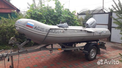 Продам лодку риб skyboat 360 мотор хонда 20