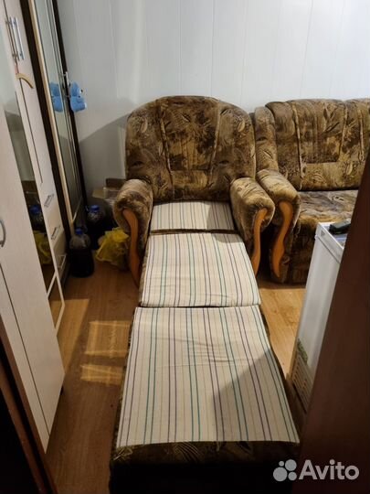 Продам угловой диван бу
