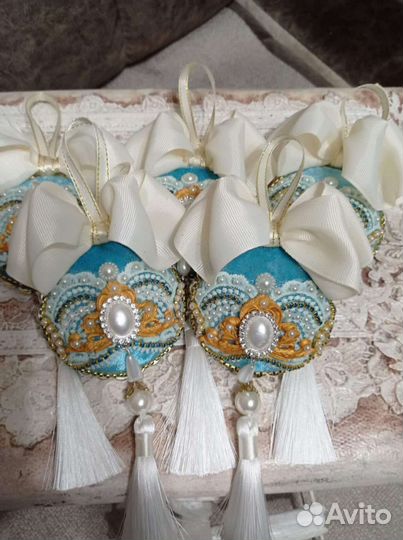 Новогодние игрушки ручной работы