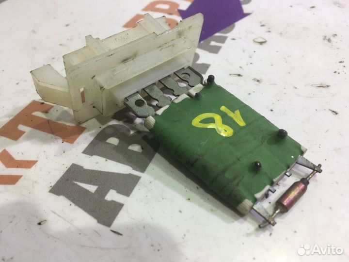 Ниссан Реостат вентилятора отопителя салона