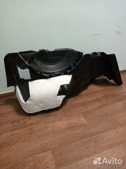 Обшивка багажника правая Honda Accord седан R20A3