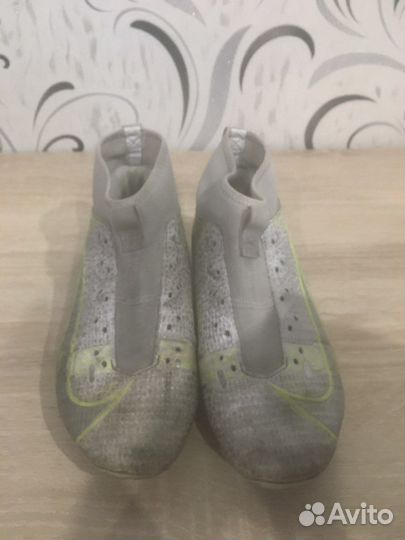 Бутсы 36,5-37 размер