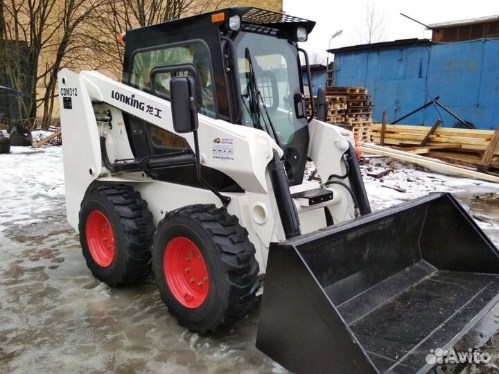 Машинист на мини-погрузчик