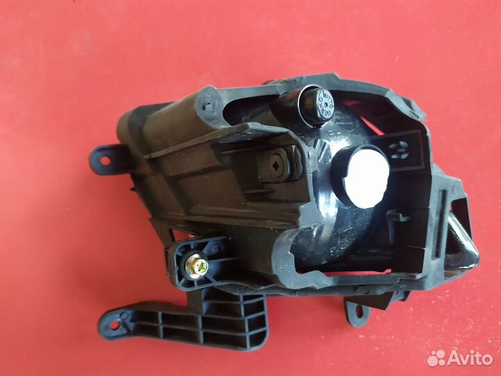 Фара противотуманная Kia Cerato 09-11