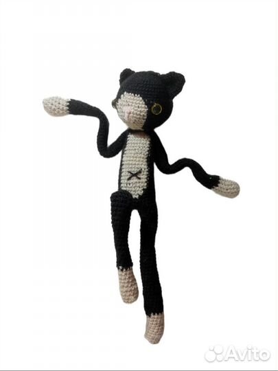 Вязаный кот