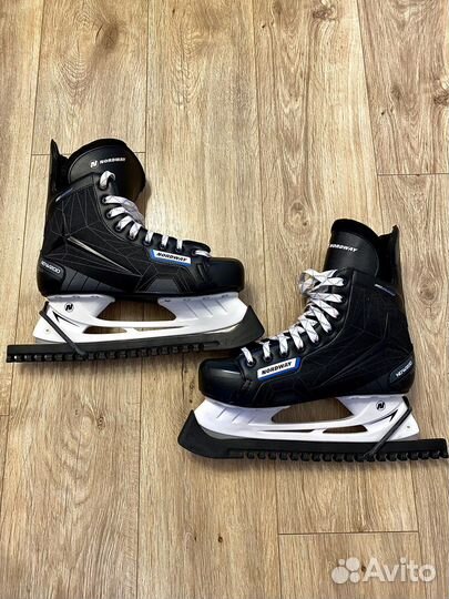 Коньки хоккейные