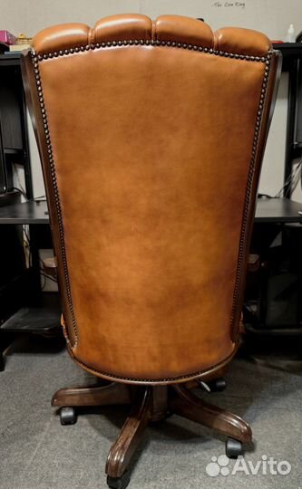 Кожаное кресло руководителя Италия