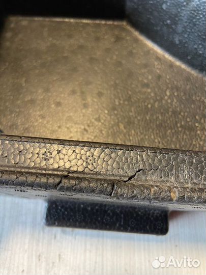 Ящик под инстумент правый Ford Focus