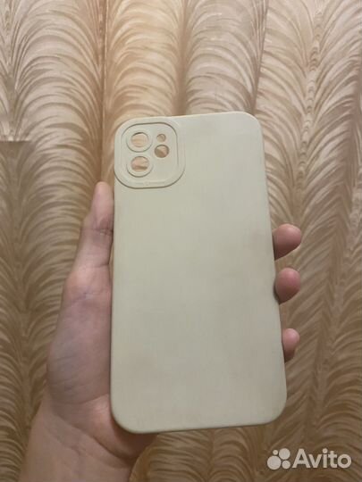 Чехлы на телефон iPhone 11