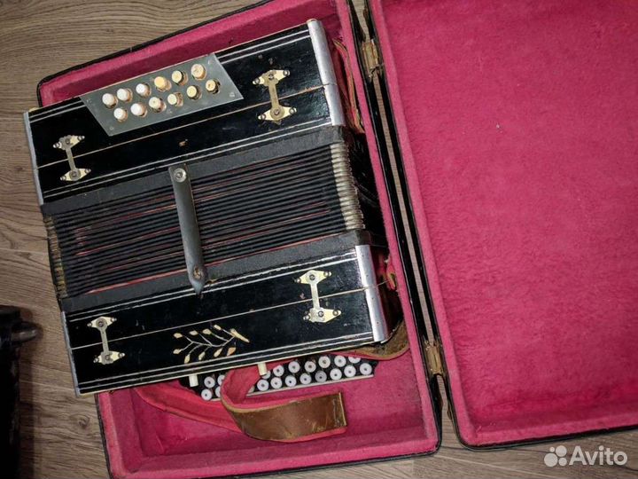 Гармонь нижегородская