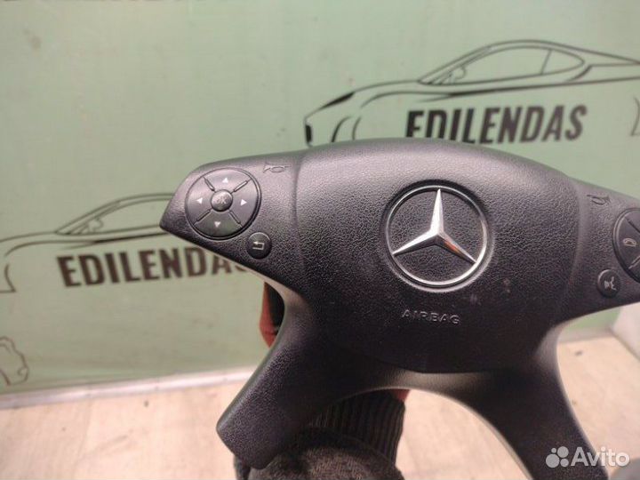 Подушка безопасности в руль Mercedes-Benz C-Class