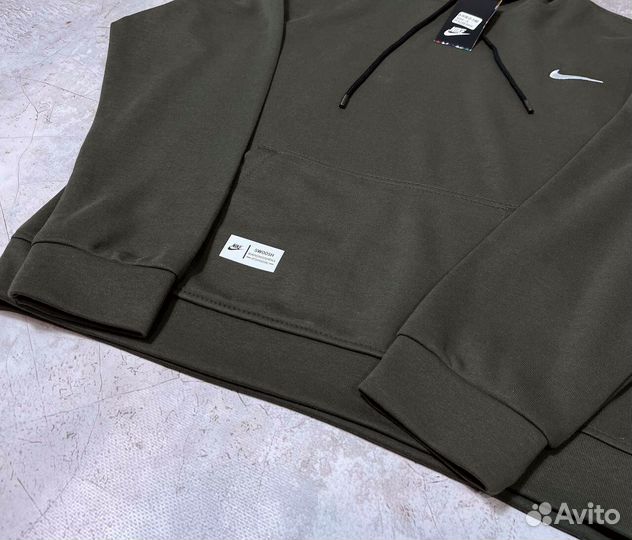 Спортивные костюмы Nike