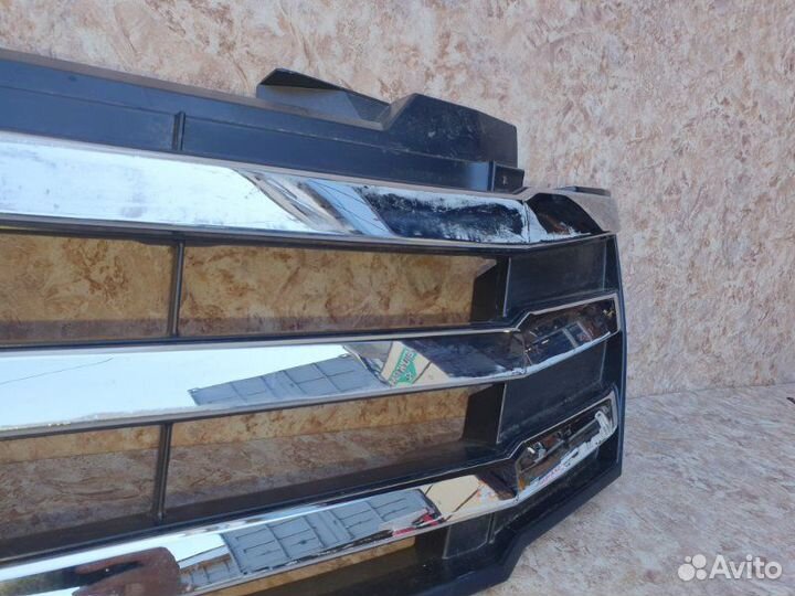 Решетка радиатора toyota roomy