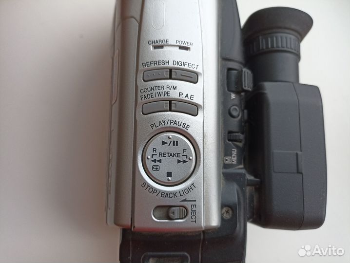 VHS видеокамера JVC GR-FX16E