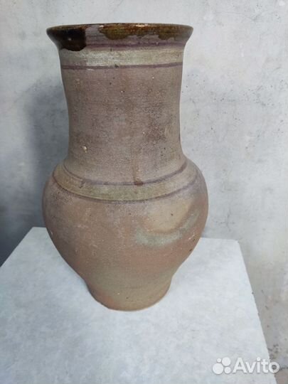 Глиняный горшок, крынка