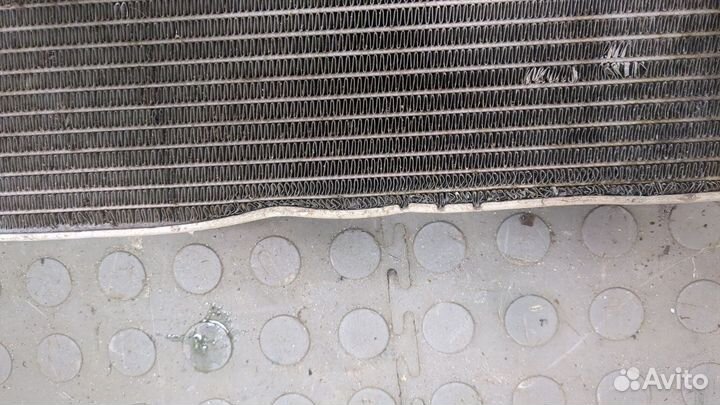 Радиатор охлаждения двигателя Volkswagen Golf Plus, 2010