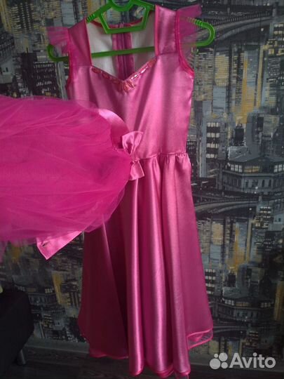 Платье нарядное