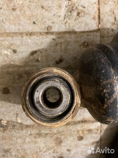 Стойки задние