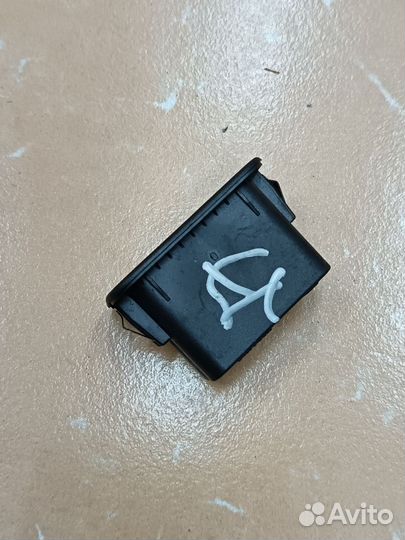 Кнопка открывания багажника Volvo Xc60 xc70