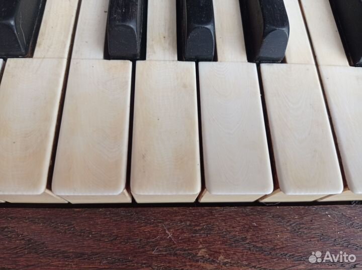 Старинное немецкое пианино