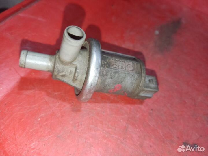 Клапан абсорбера Audi 100 седан 2.8 AAH 1993