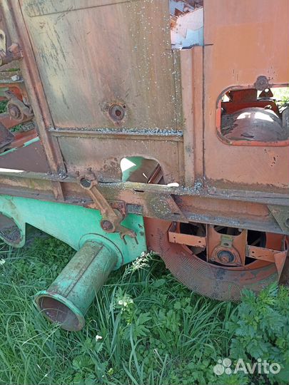 Запчасти на комбайн дон 1500