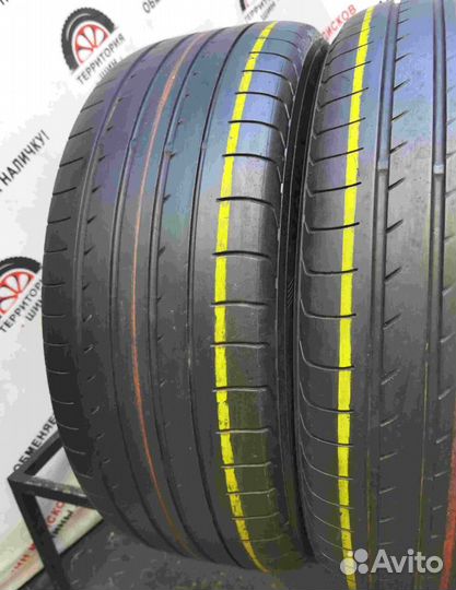 Yokohama Advan Sport V105 235/50 R19 99L