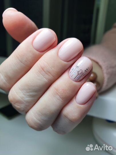 Мастер маникюра и педикюра