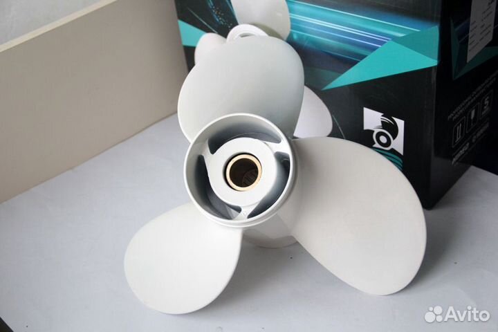 Винт гребной Yamaha 60-115, 13 х 18