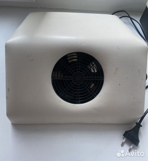 Пылесос для маникюра