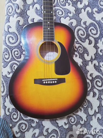Акустическая гитара