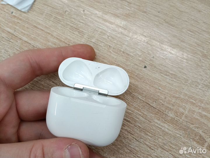 Apple airpods 4 без шумоподавления