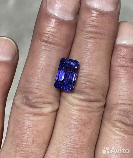 Танзанит 9,3 кт