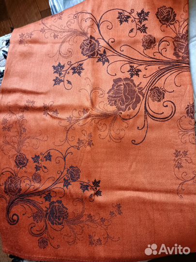 Палантин из кашемира новый