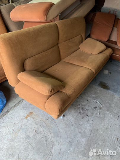 Диваны и кресло бу