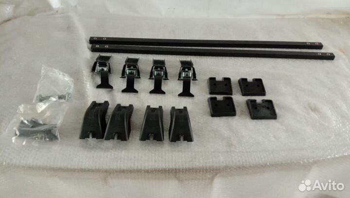 Багажник поперечный на крышу без рейлинга