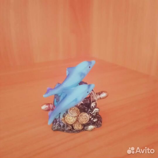 Фигурка Дельфины
